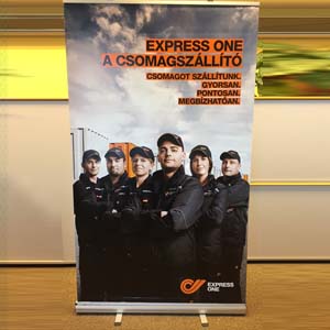 Rollup nyomtatás, függőposzter készítés